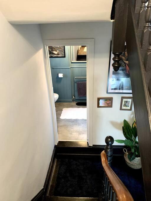 Chic Townhouse Near Tunnels Beaches Ilfracombe Exterior foto